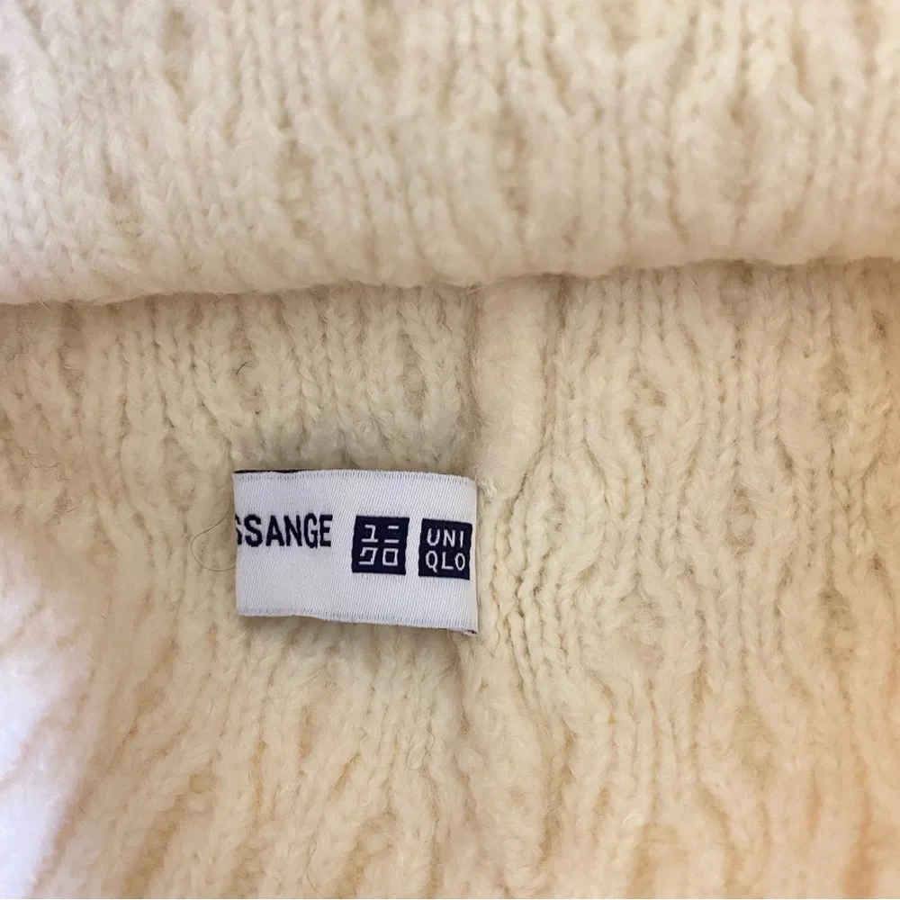 Uniqlo Ines De La Fressange wool/alpaca blend cable knit hat